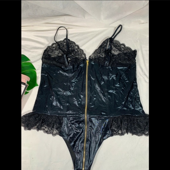 NIB Ann Summers‎ Tasha Faux Leather Bodysuit in Black [SZ XXL (20/22 US) ] - Picture 3 of 8